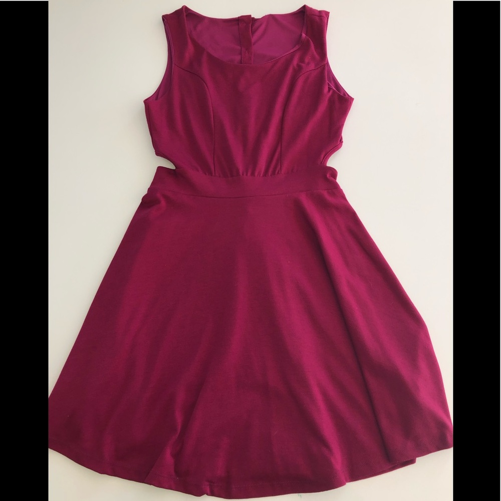 Cocolove button back Cutout sides dress new nwt l